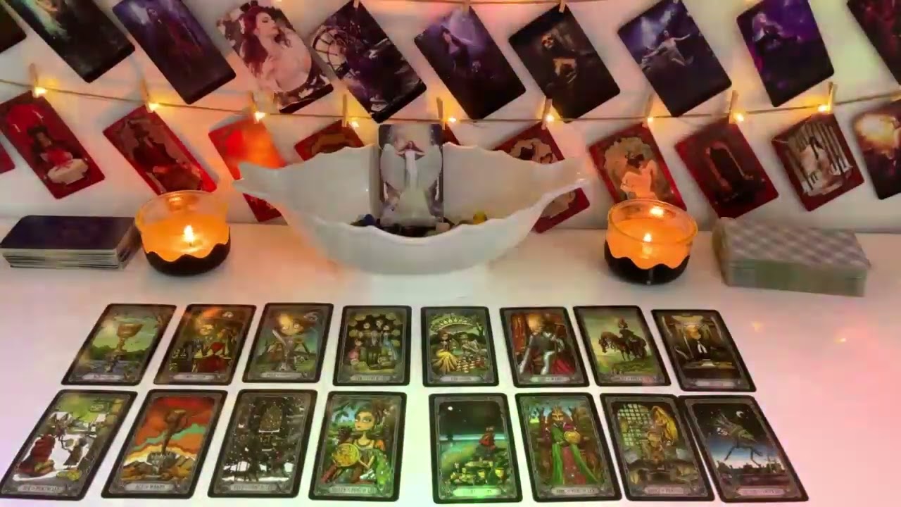 PISCES   SOMEONE HAS SOMETHING IMPORTANT TO TELL YOU PISCES  LOVE TAROT READING