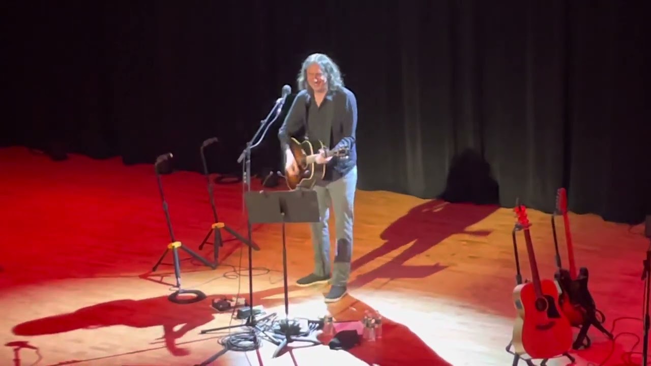 Snow Patrol / Gary Lightbody - New York (acoustic), live 2022.03.04