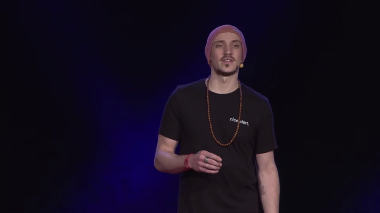 Il giro del mondo superando le proprie paure | Alessandro Tomasi | TEDxGenova