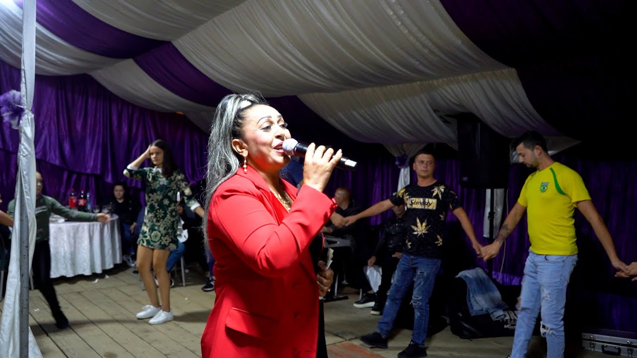 Cristina Strinu LIVE 2023 Cele Mai Noi Melodii de Petrecere Hore&Sarbe - Colaj dulce pentru pătimași