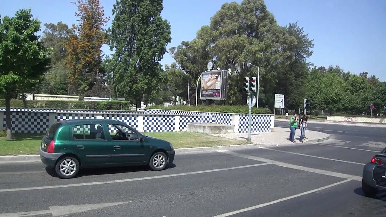 Driving to Lisbon Airport [Lisbon 2012 Videos 29/33]