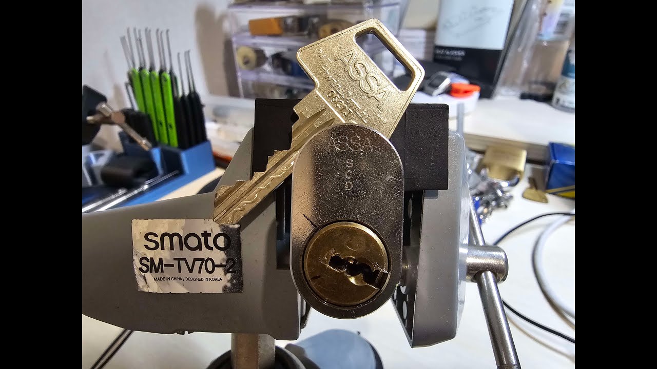 ASSA Twin Combi(Gin) Picked and Gutted