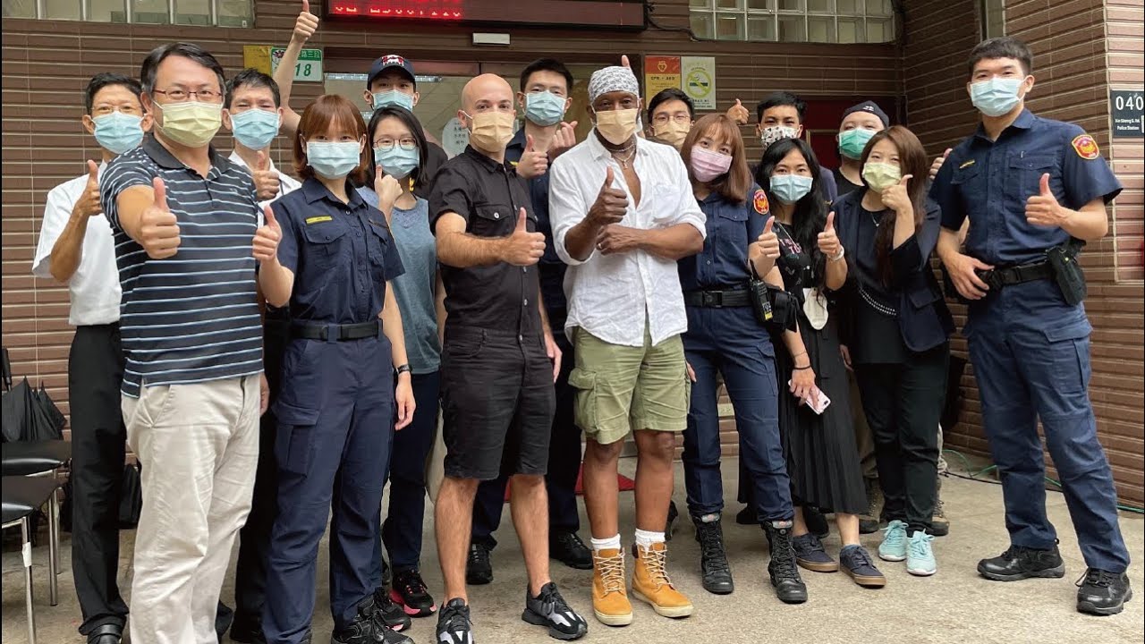 台灣警察超 Nice 讓外國人超愛？讓 ICRT 來實測！
