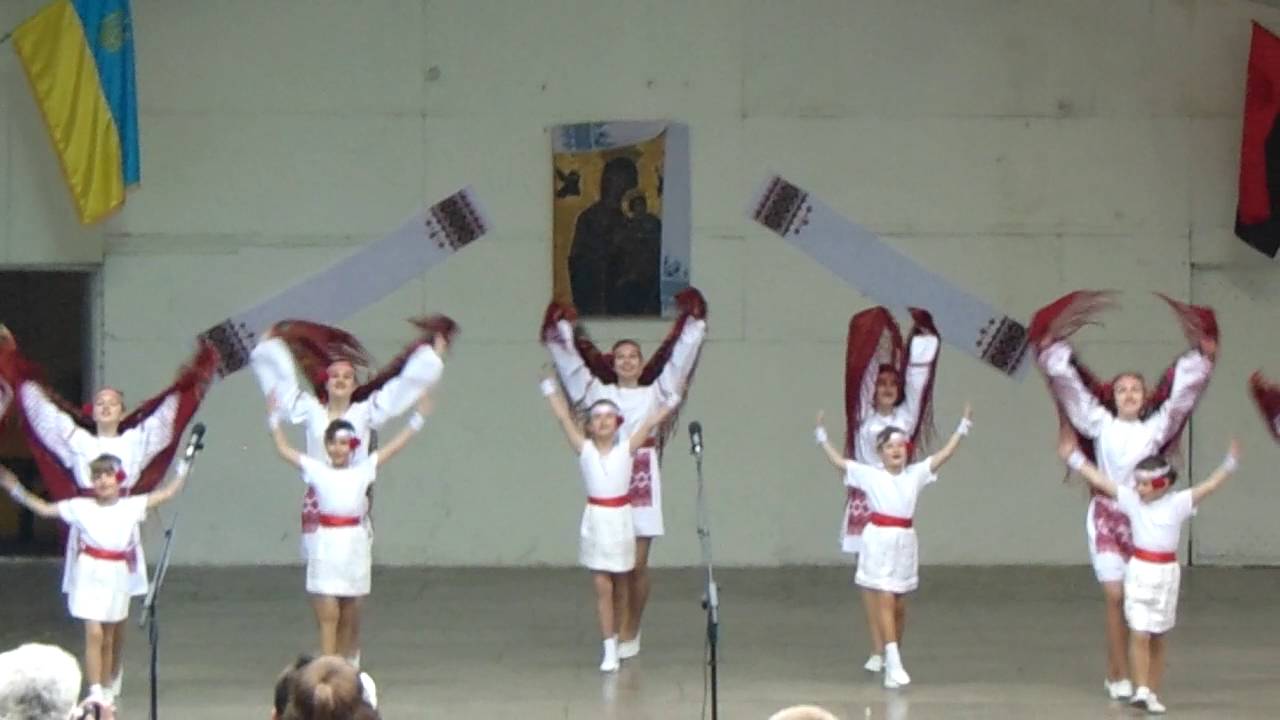 Ансамбль с.Товстолуг..Танець ЛЕЛЕКИ(концерт присвячений до Дня Матері с.Великі Гаї)