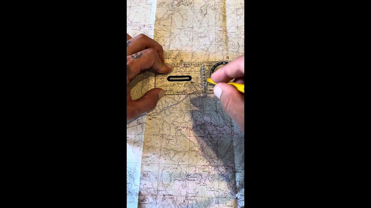 Vediamo come tracciare un percorso sulla cartina topografica è come seguirlo con la propria bussola