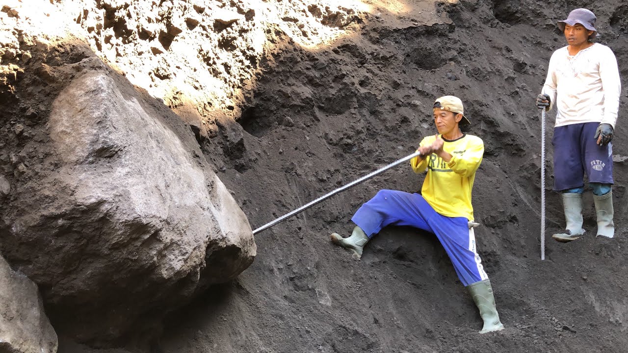 The rock was still too strong to fall..!!! | part 1