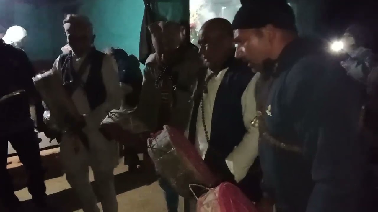 ल है आज चाहिँ गुरुको गुरु पूजा हेरौ है त 