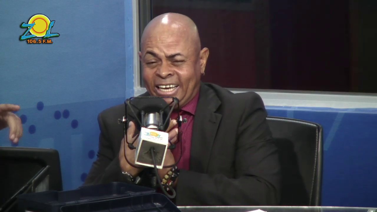 Jochy Santos presenta el caso de Fernelys D`oleo bachatero tartamudo en Elmismogolpe