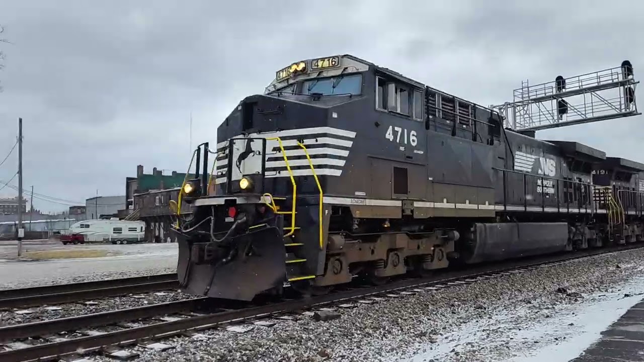 NS grain train 