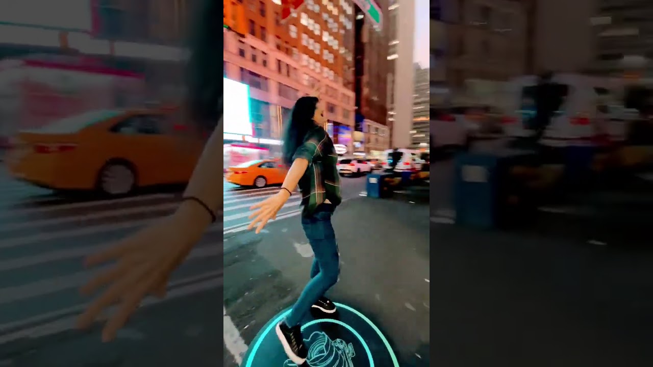 Dancing in NYC  - Sensual Bachata School in New York #timessquare #romeosantos #bachata