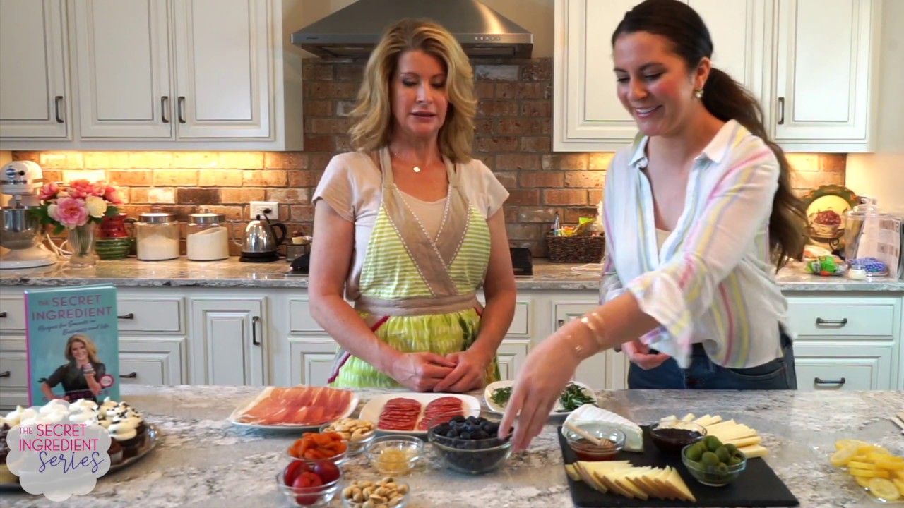 Learn to Build Your Own Charcuterie Board with Nashville Cheese Gal!