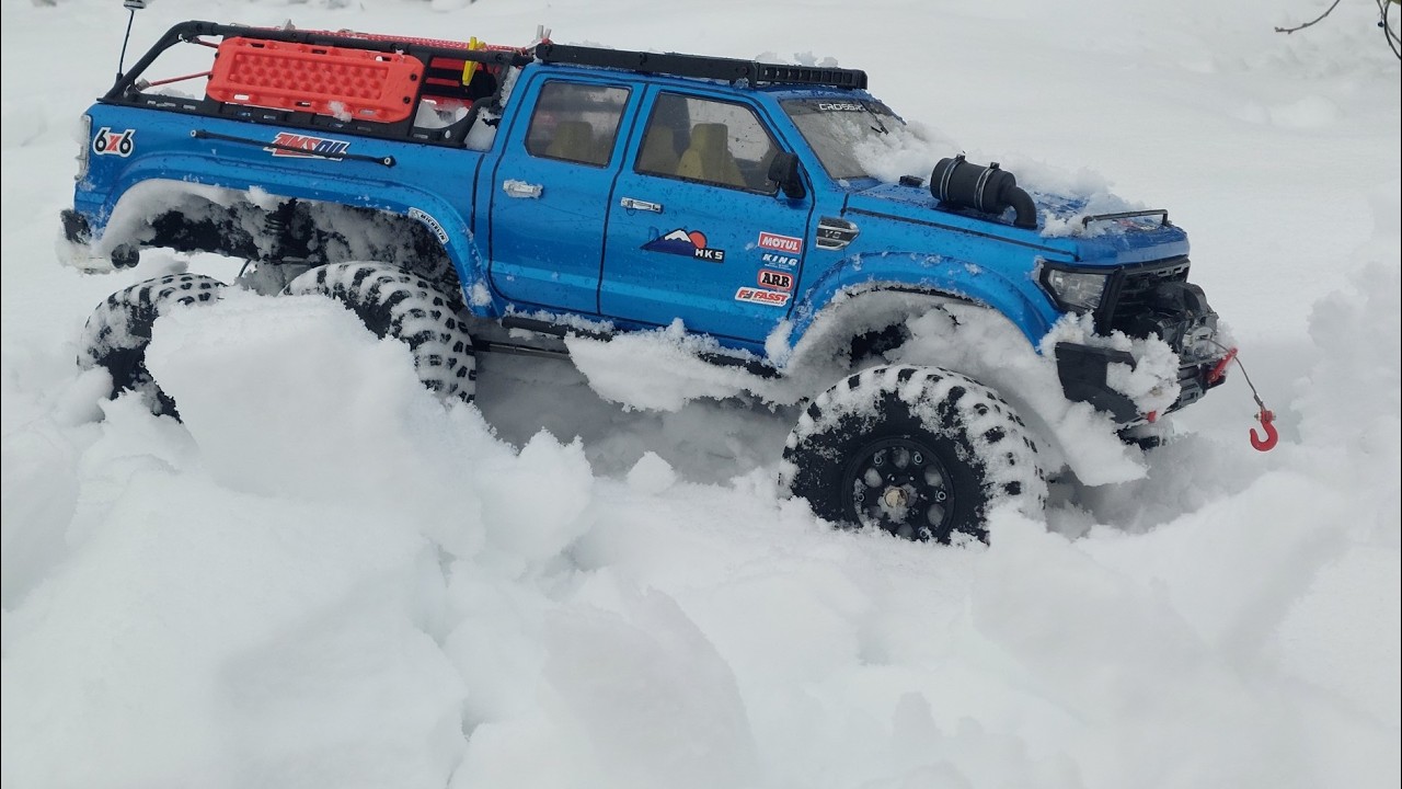 RC AT 6  on snow, small winter test