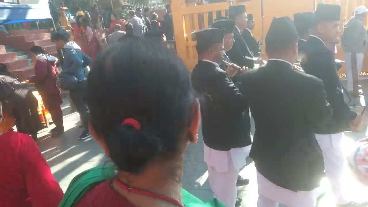 नेपाल प्रहरीले बजाएका पन्चैबाजा सबैले सुनेर प्रतिकृया दिनुहोला कस्तो बज्यो बाजा ।