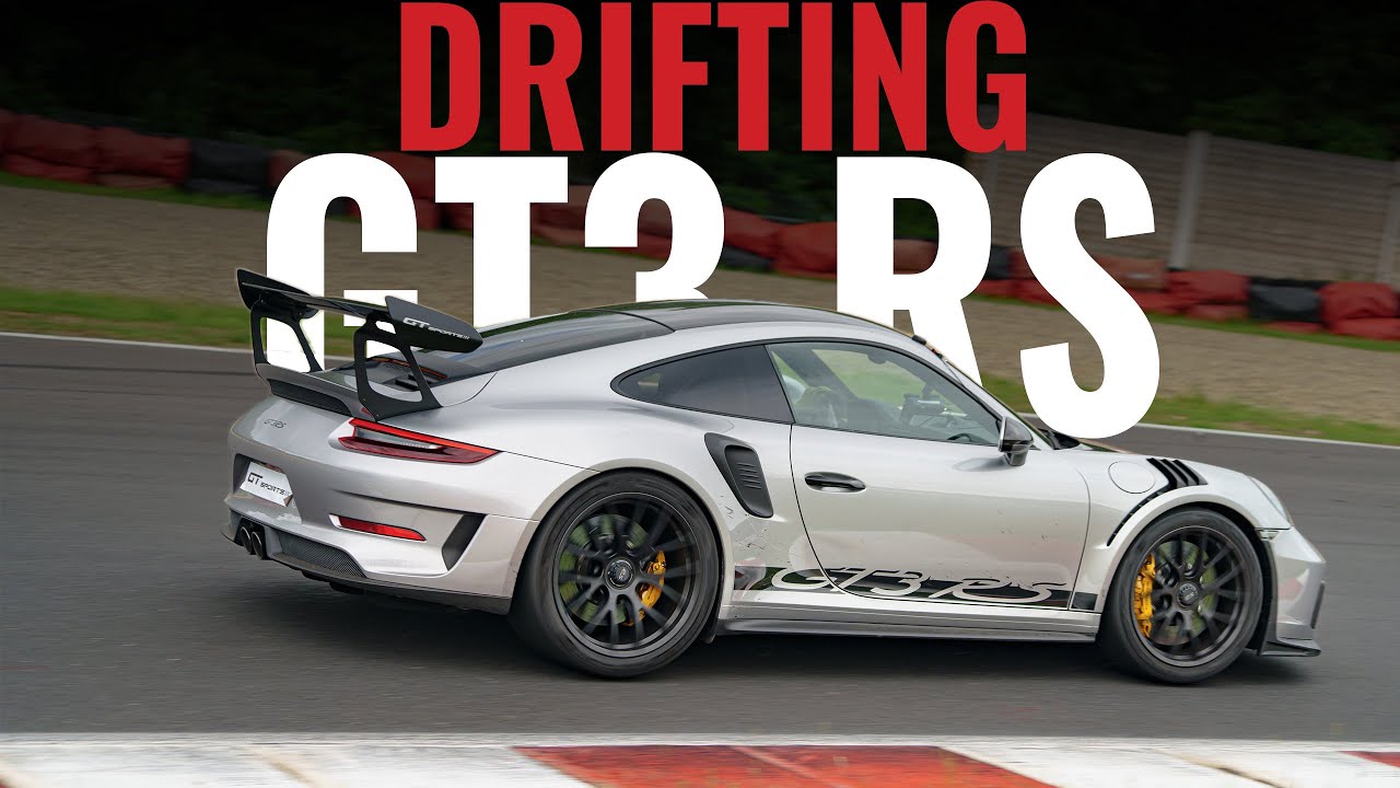 Porsche GT3 RS - Drifting on Racetrack