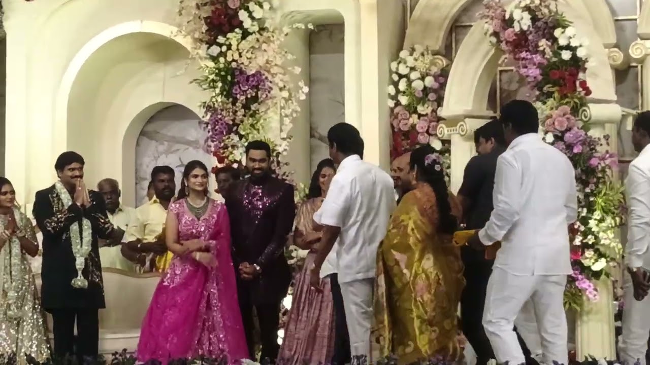 ஏ கே மூர்த்தி இல்ல திருமண விழாவில் தமிழ்நாடு மாண்புமிகு முதலமைச்சர் மு க ஸ்டாலின் அவர்கள் பங்கேற்பு