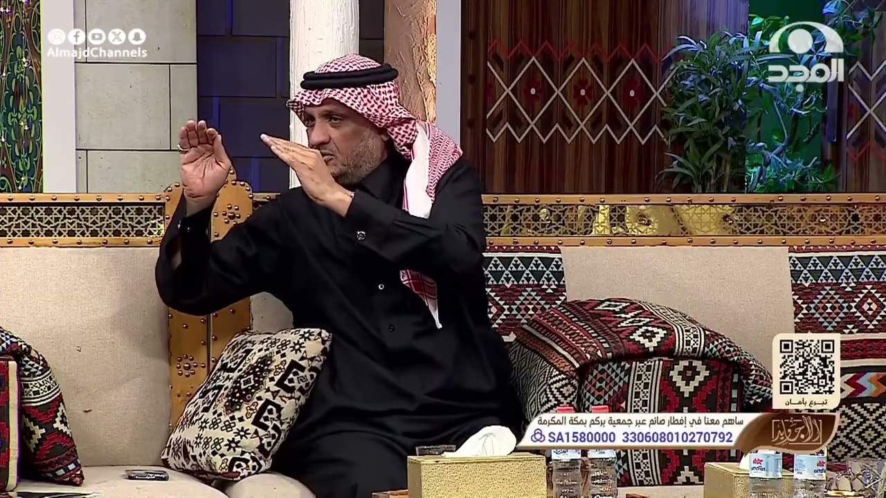 إخوان يمنين مات الأب وورث لهم أرض فجابوا رجال يقسمونها فبيت الكبير نية وهذا ما حصل! عبدالله المخيلد
