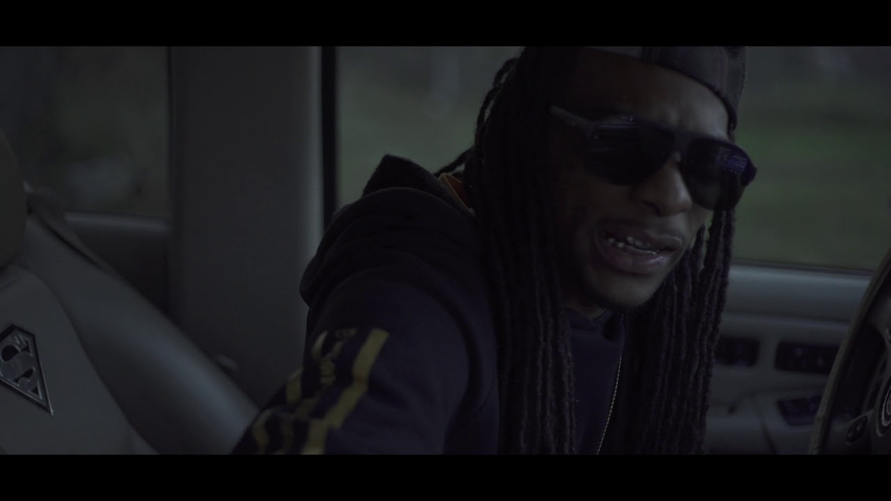 Sinna row - Hole in yo head (Official Music video)