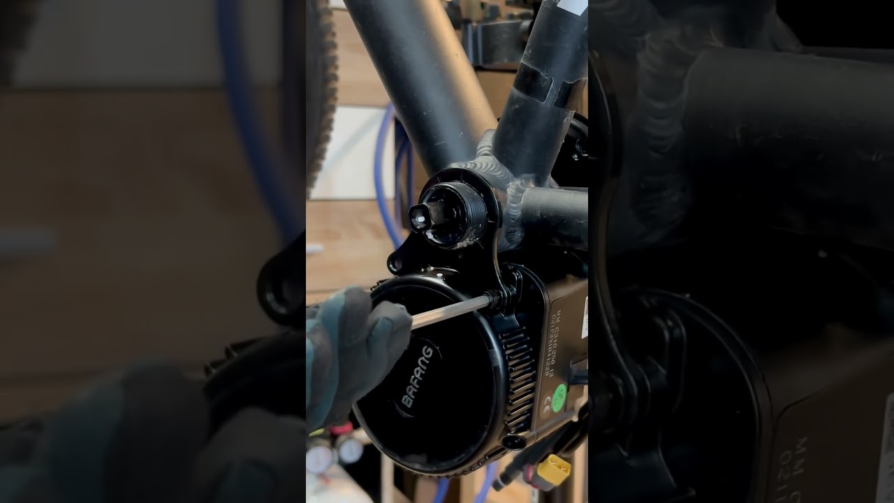 Bafang M215 Mittelmotor einbauen #mtb #mountainbike #cycling #downhill #bicycle #diy #ebike