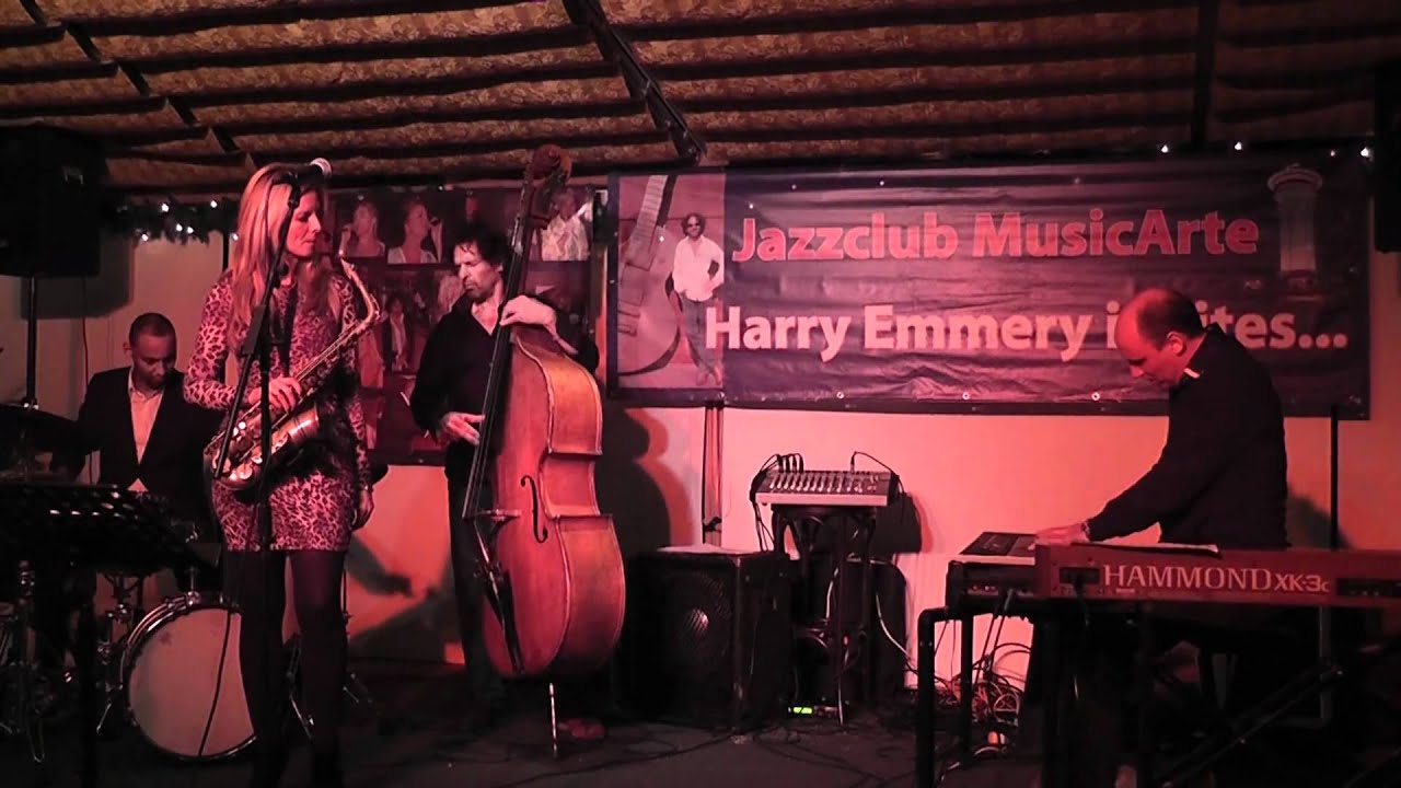 Candy Dulfer in Jazzclub MusicArte 