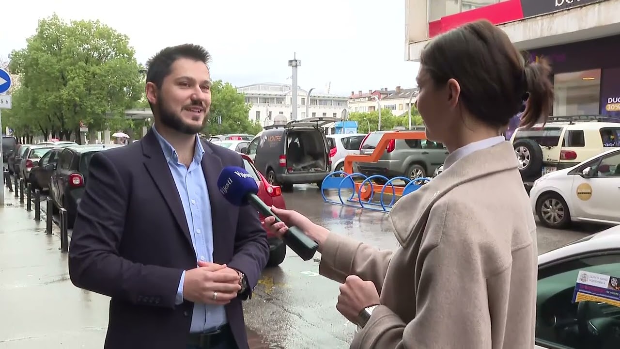 BOJE JUTRA - POSTAVLJENI STUBIĆI UZ PARKING MJESTA | Vijesti online