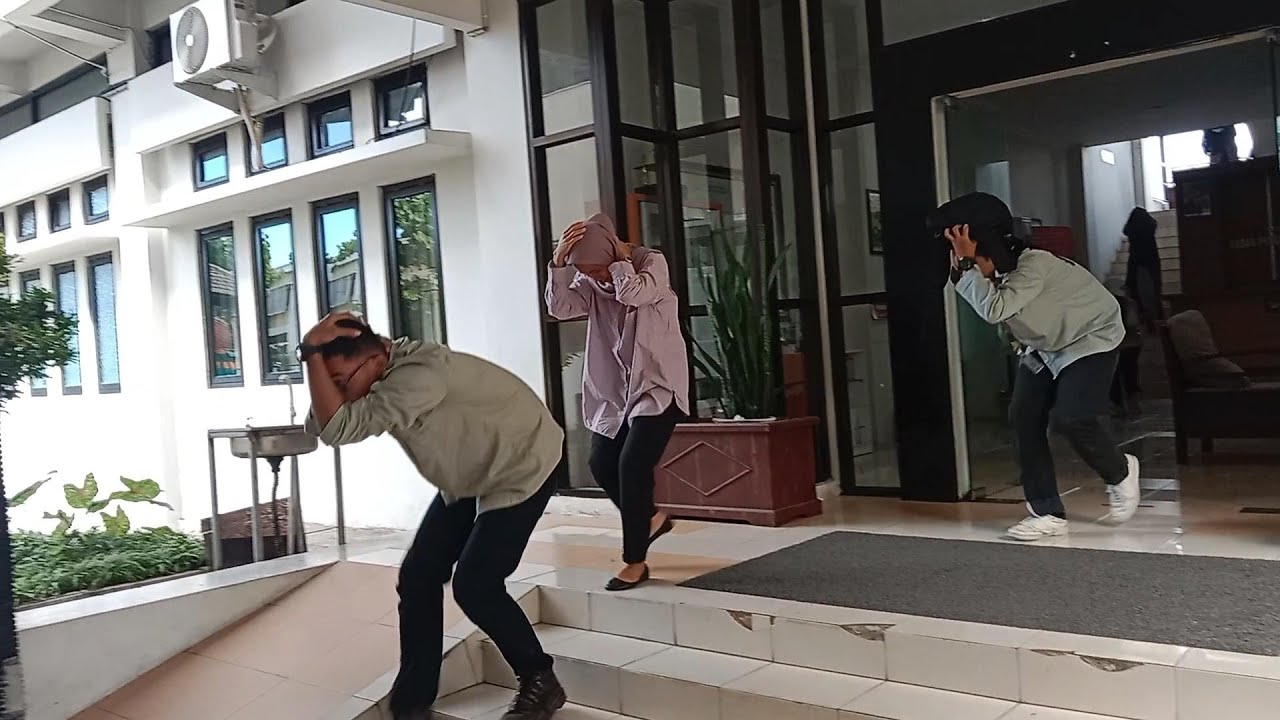 Evakuasi Mandiri Bencana Gempa Bumi di BPBD DIY | Simulasi Bencana