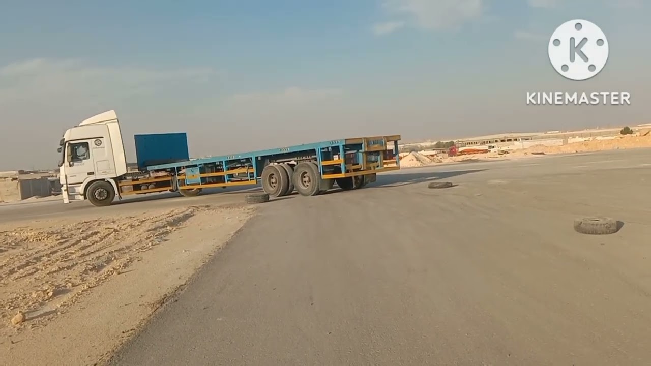 Trailer Heavy Driver Saudi Arabia 🚛 tearing