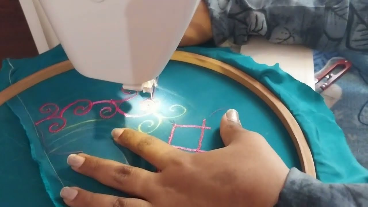 Usha janome allure dlx embroidery demo 2