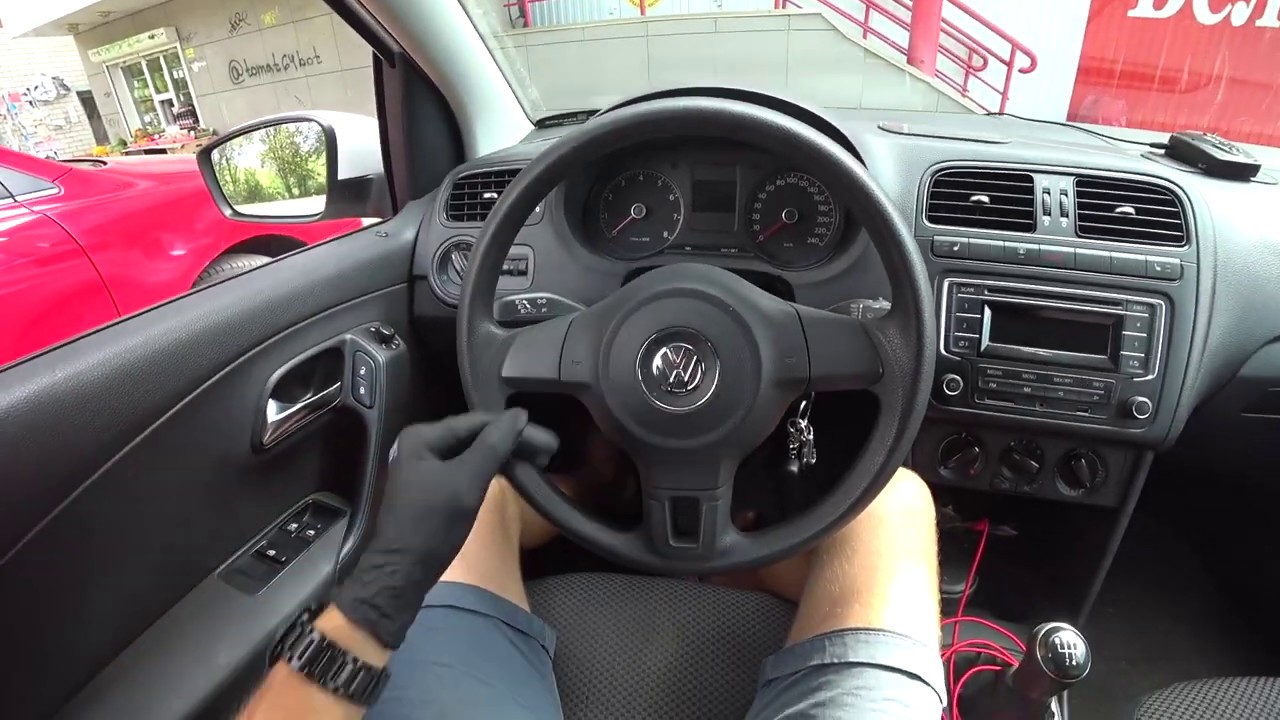 ПЕРЕТЯЖКА РУЛЯ Volkswagen Polo В КОЖАНУЮ ОПЛЕТКУ TITANIUM