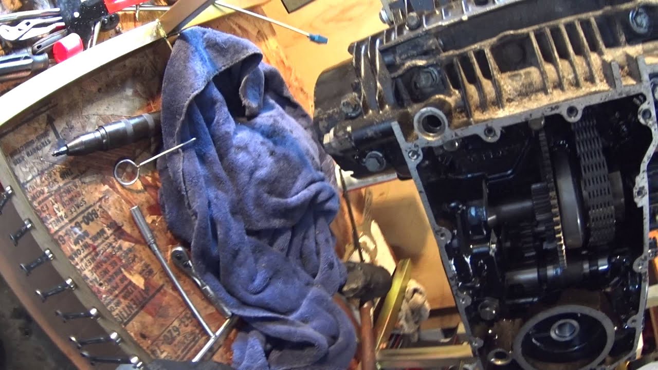 1981 KZ550 oil pump and secondary shaft removal
