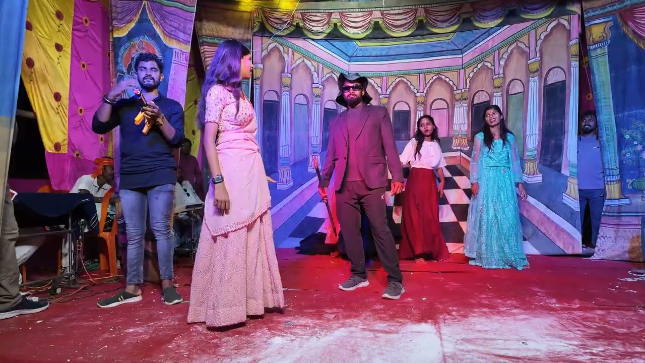 Khalnayak movie song Nayak nahi khalnayak ho. Mai