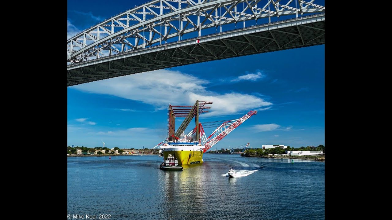 BigLift Baffin arrives in US and inches under Bayonne Bridge in NJ enroute to Maher Terminal