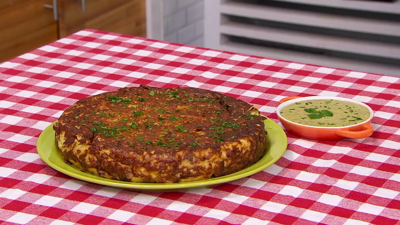 Tortilla de papas rellena de jamón y queso