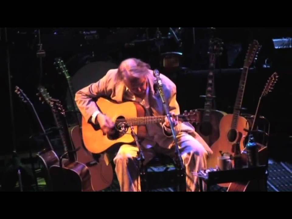 Neil Young - Cowgirl In The Sand (LIVE) - Massey Hall, Toronto, Ontario