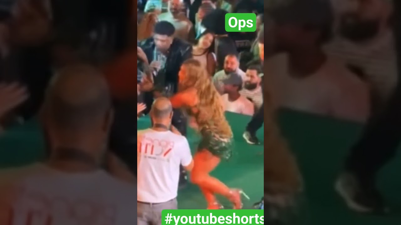 Virginia fonseca trope&ccedil;a sambando ops #zefelipe #virginiaezefelipe #granderio