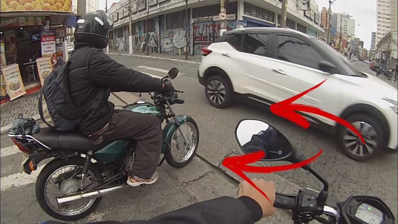 Observação diária. Confusão no trânsito