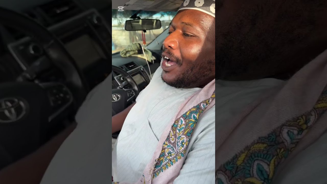 بوسيف زاهي البشت عليه بس ناقصنه نعال ومبروك على البيعة الدسمه😂🔥