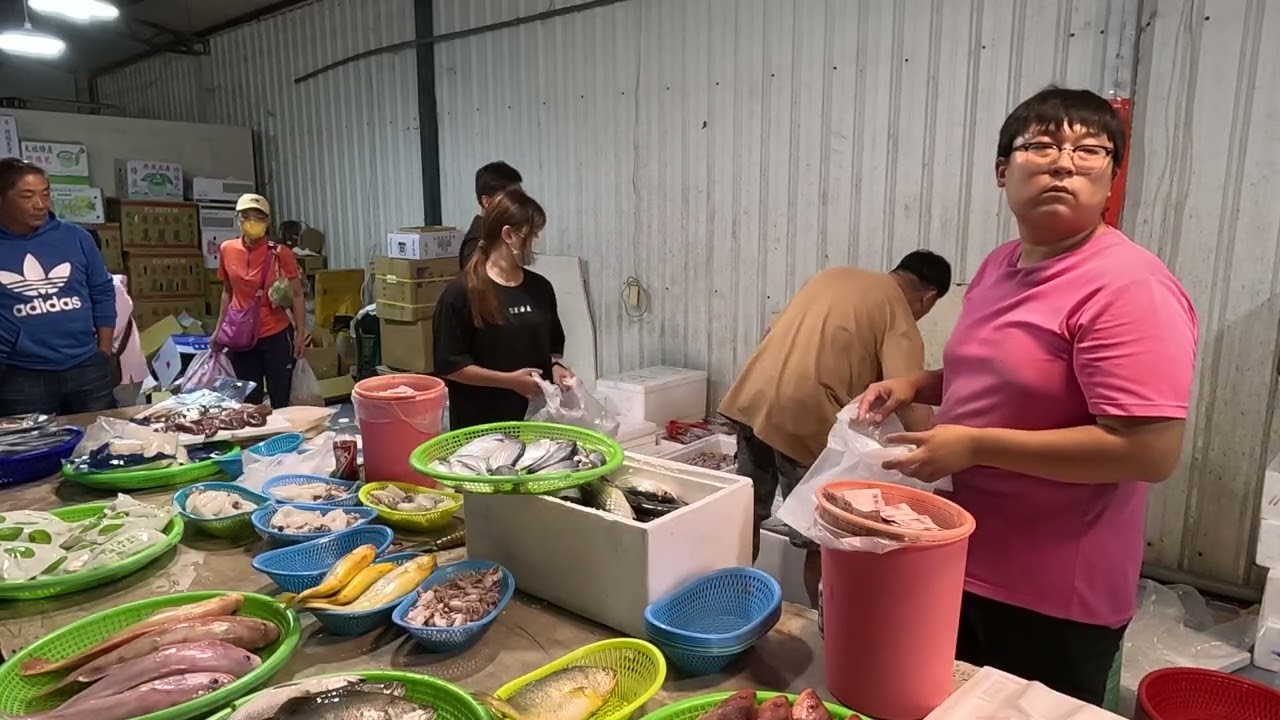 Seafood Freedom! Scoping Out the Secret Auction Corner—The Best Fresh Catch Guide! 中彰海王子 5