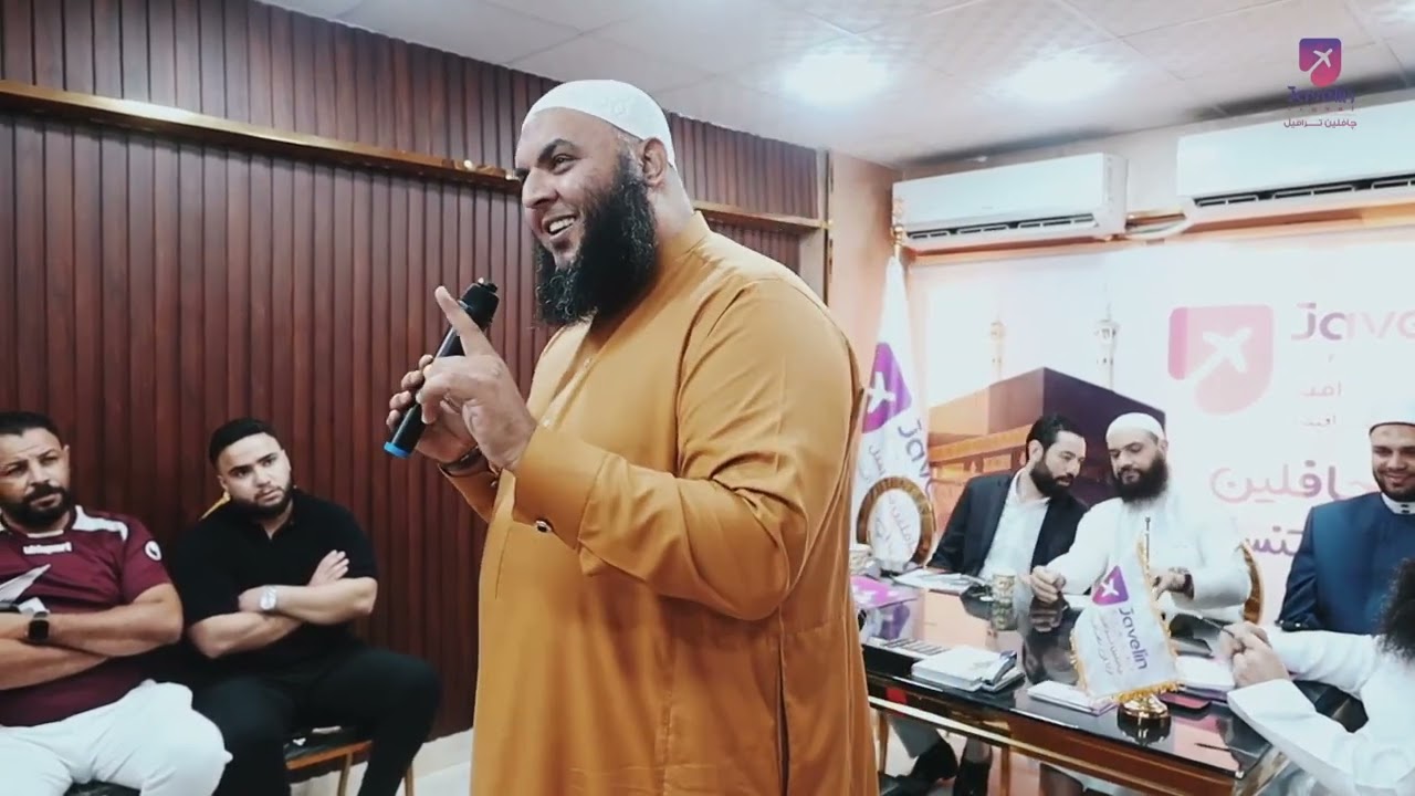 لقاء أكثر من رائع مع الشيخ أحمد سمير وشرح فضل المدينة المنورة لمعتمرينا قبل السفر