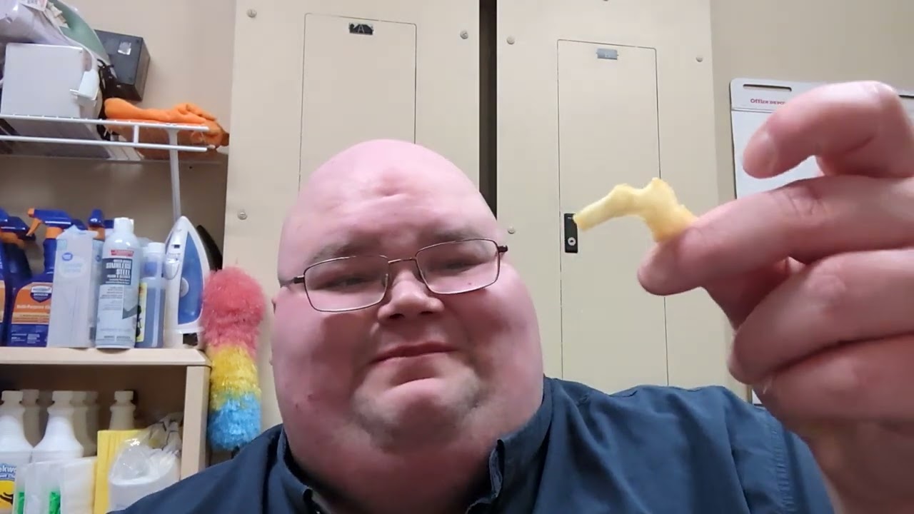 Royce Tries McDonald's Pumpkin Cream Cheese Pie (and a Pokemon Happy Meal)