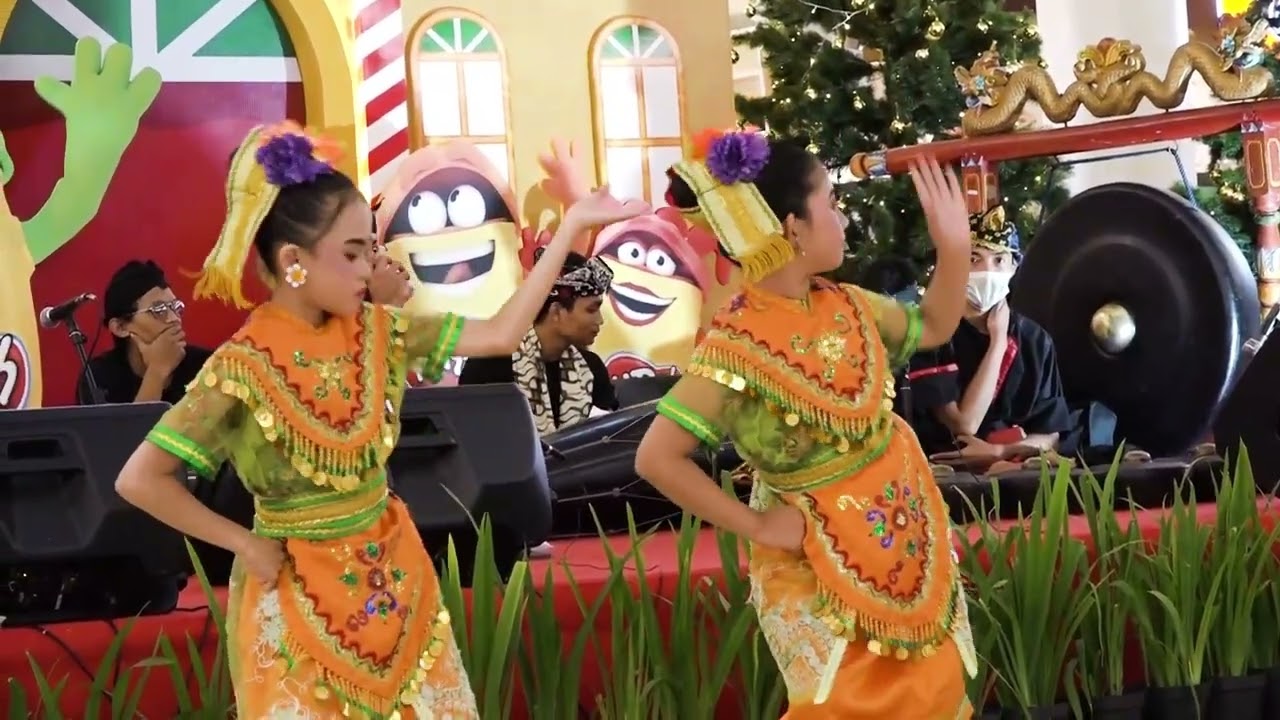 TARI PASARAN