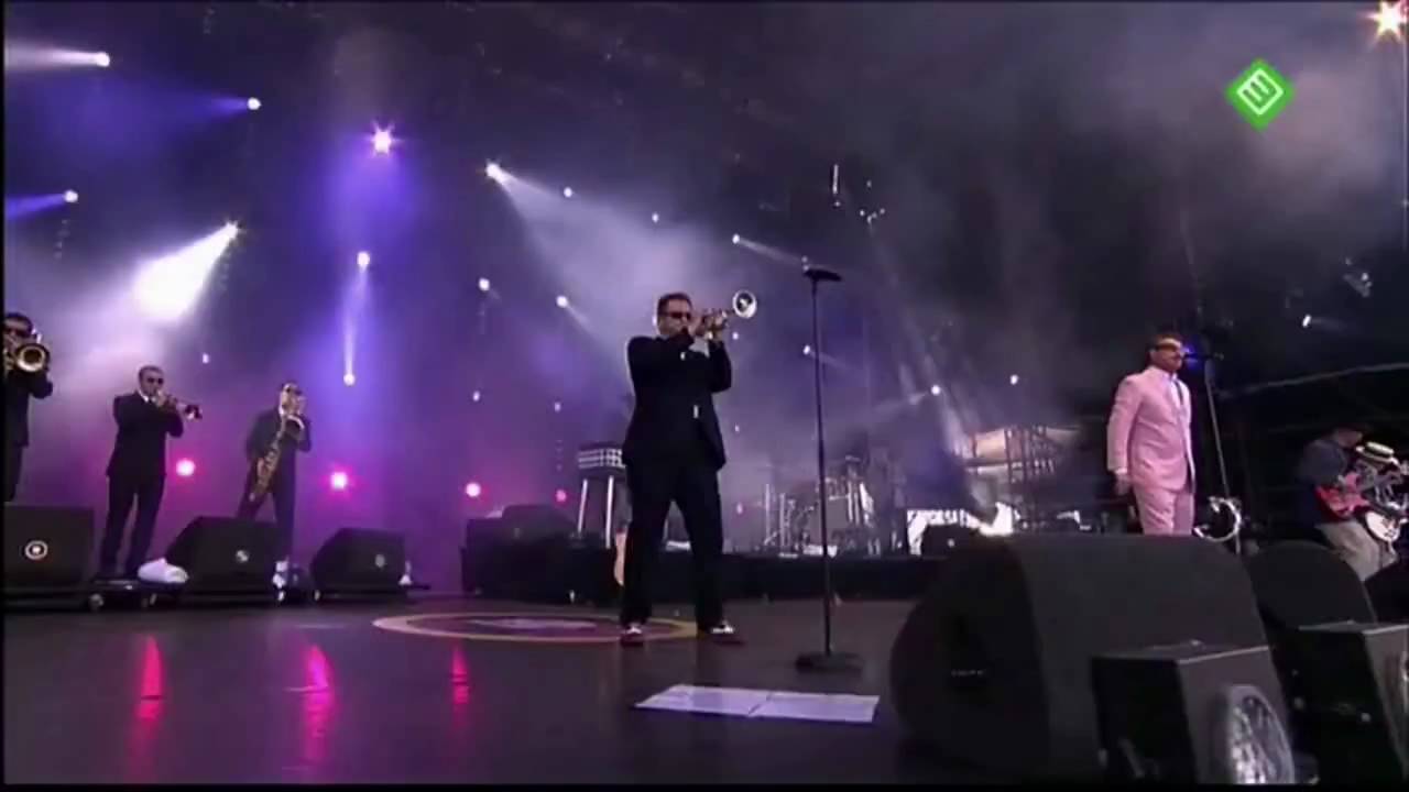 Madness - Embarrassment PINKPOP 2009 HD