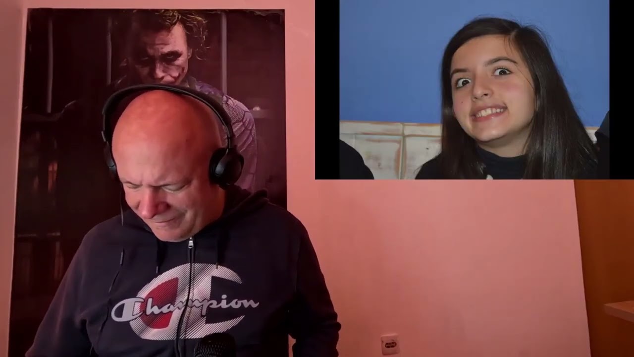 Singer reacts to Angelina Jordan  - I Will Survive (2016) ( Cover ) Reaction