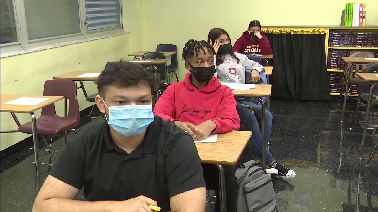 Students, staff mask up as start of school year begins in Miami-Dade County