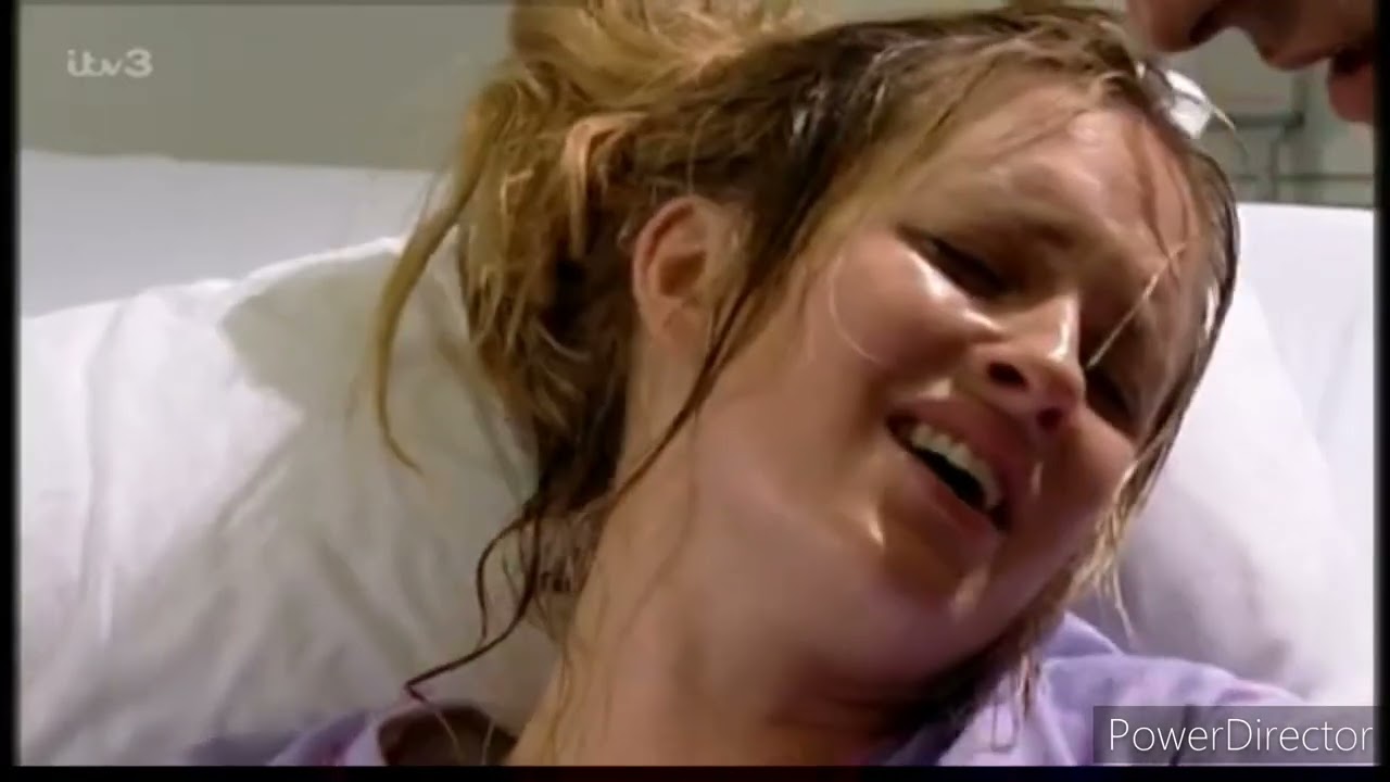 Classic Corrie - Lucy Barlow Gives Birth To Simon (6th July 2003* Original Date)