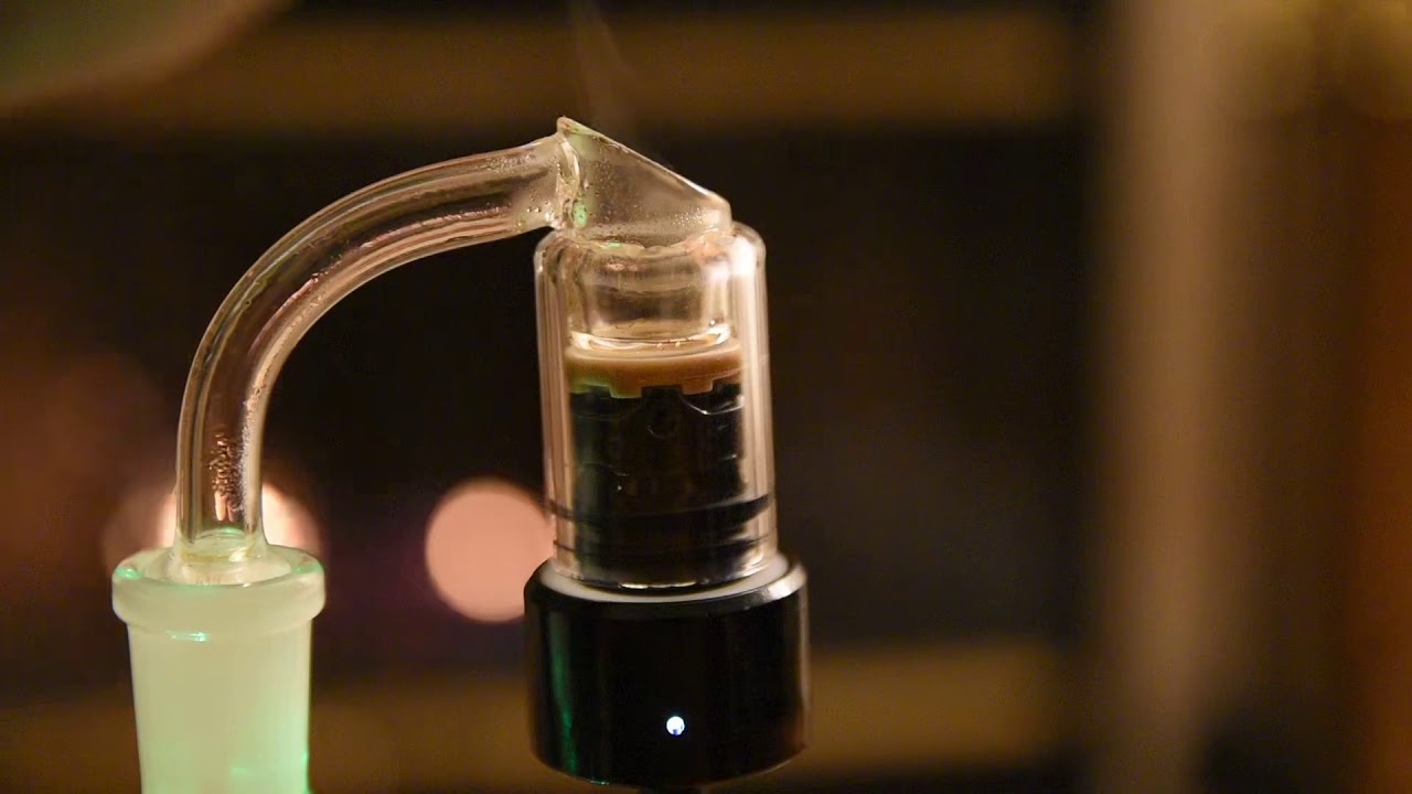 Dab Porn Meltshot with the Hyer Big-E Dab Rig E-Nail