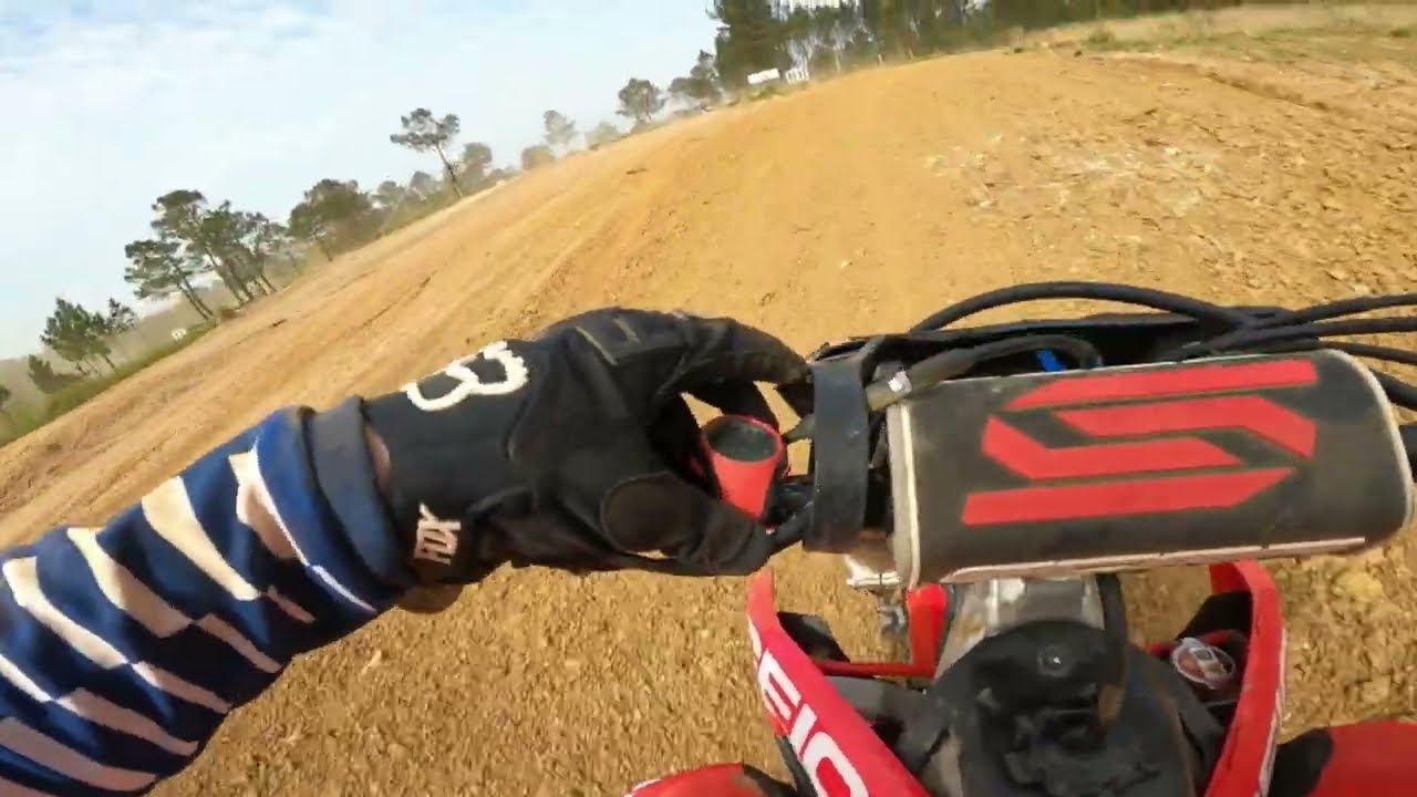 Deuxième Training avec le 250 sur le circuit de Montendre