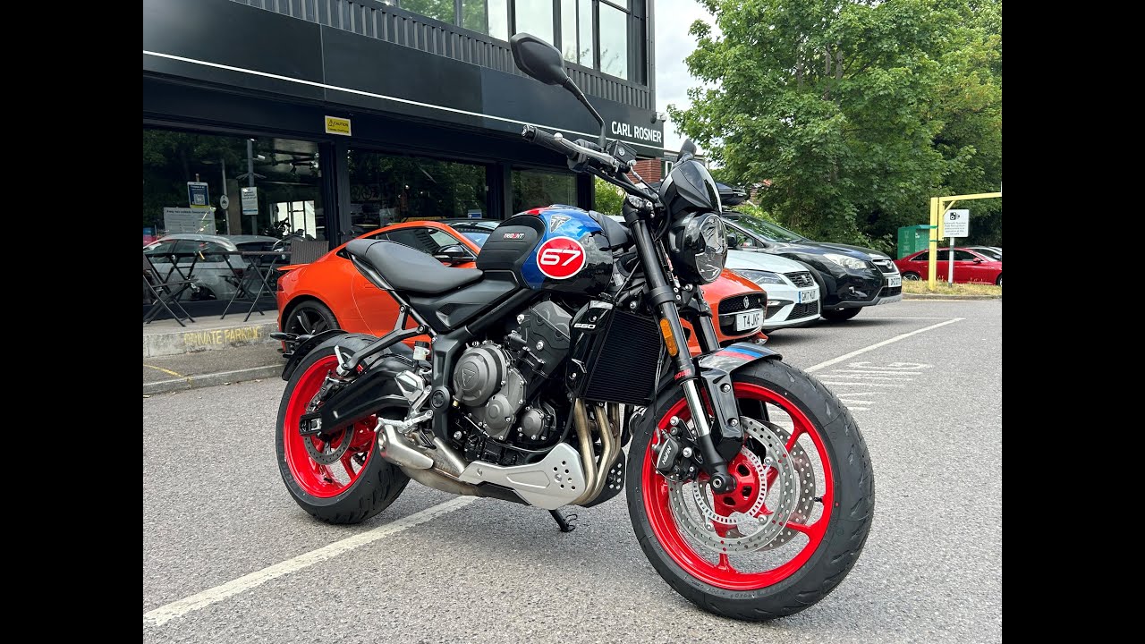 TRIUMPH TRIDENT 660 TRIPLE TRIBUTE
