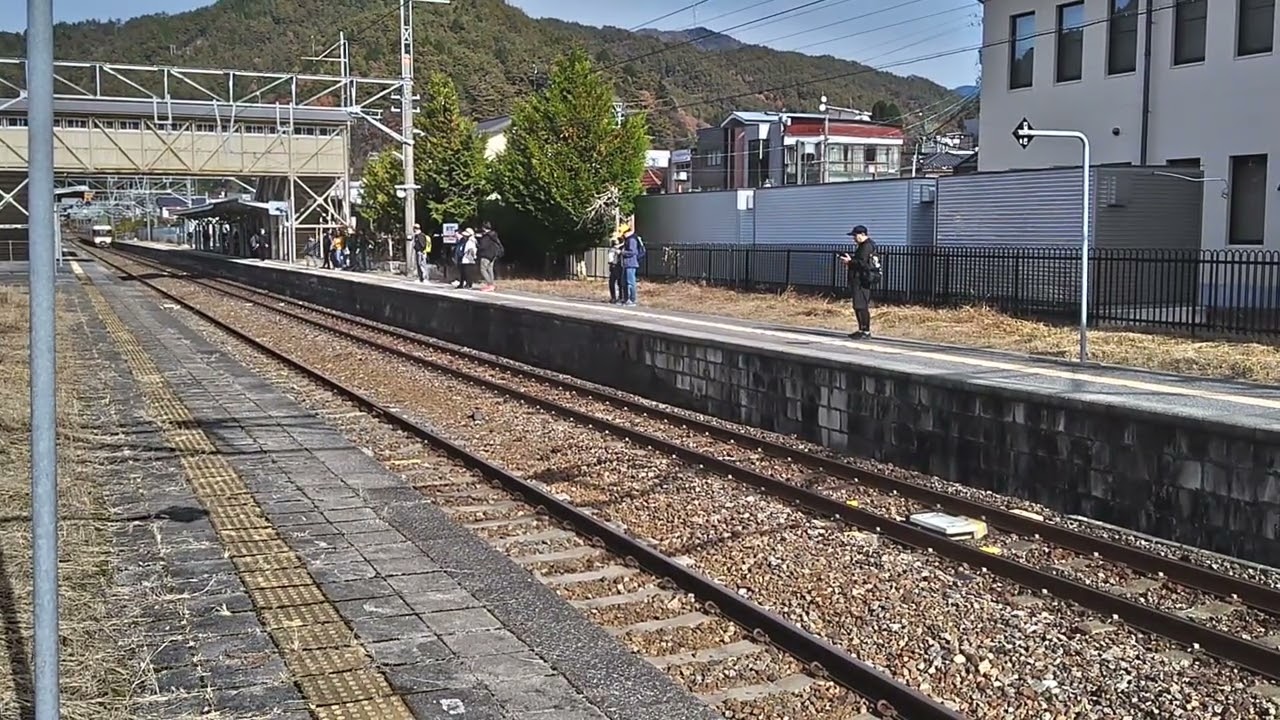 [臨時停車]383系A3編成(しなの8号)上松到着