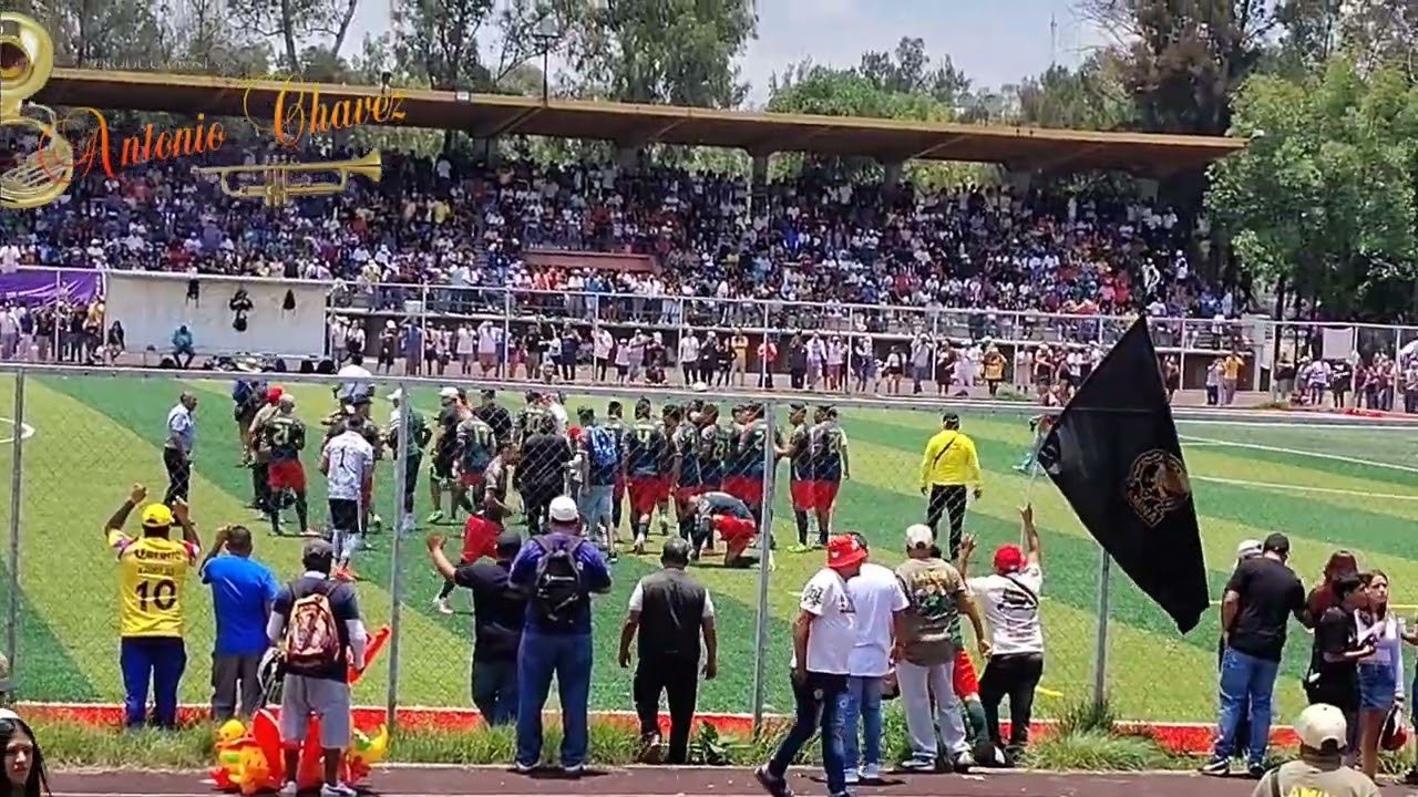 Así se vive en el Peñón de los Baños con la más popular la final del torneo