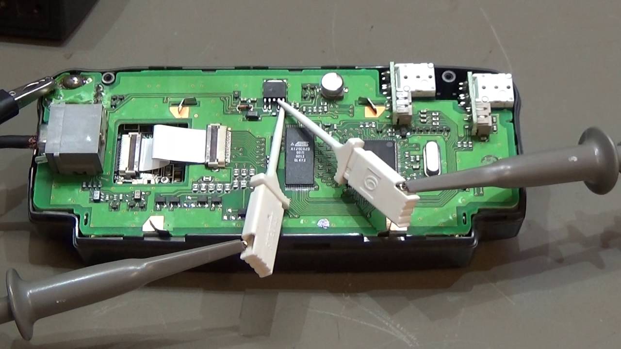 #104 HAM radio repair Kenwood TM-D700 no switch on